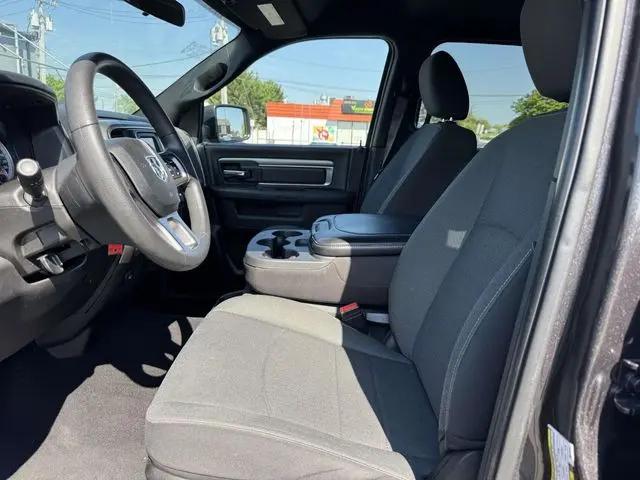 2024 Ram 1500 Classic Warlock Crew Cab 4x4 5'7" Box