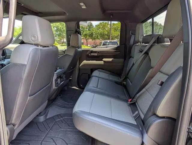 2025 Chevrolet Silverado 1500 4WD Crew Cab Short Bed ZR2