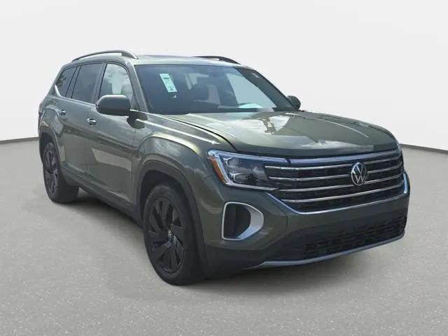 2026 Volkswagen Atlas SE with Technology