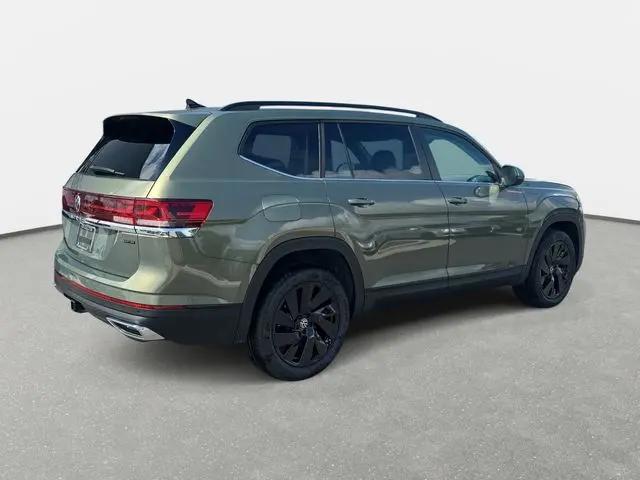 2026 Volkswagen Atlas SE with Technology