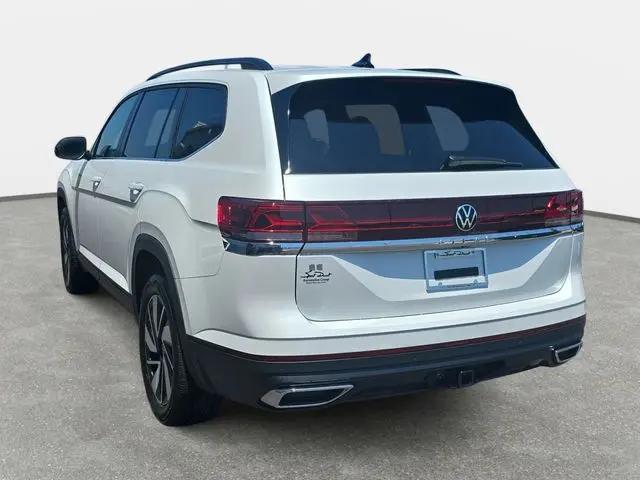 2026 Volkswagen Atlas SE with Technology
