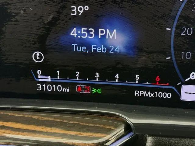 2024 Cadillac Escalade ESV 4WD Premium Luxury