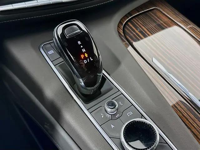2024 Cadillac Escalade ESV 4WD Premium Luxury