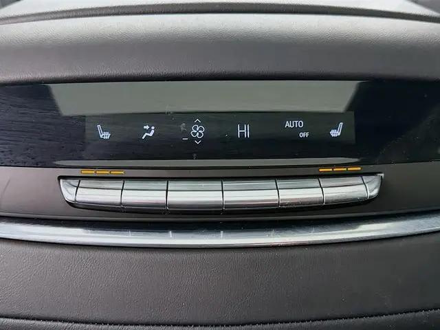 2024 Cadillac Escalade ESV 4WD Premium Luxury
