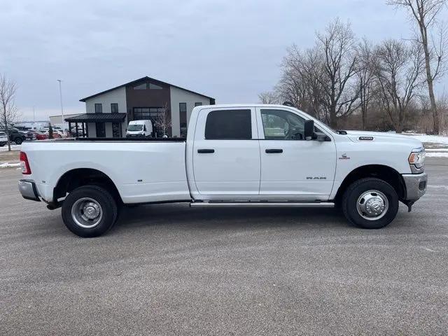 2019 Ram 3500 Tradesman Crew Cab 4x4 8' Box
