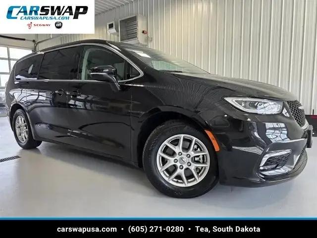 2024 Chrysler Pacifica Touring L for sale in Tea, SD