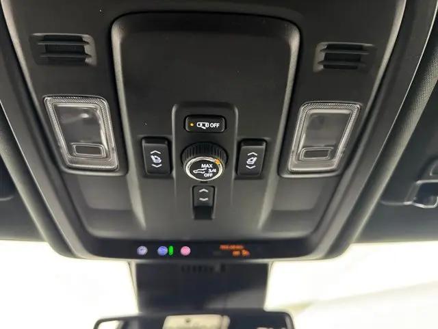 2025 GMC Yukon XL 4WD Denali