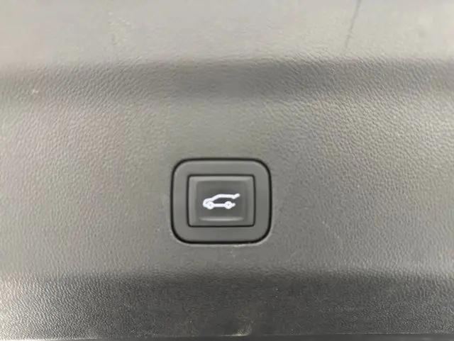 2025 GMC Yukon XL 4WD Denali