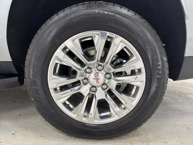 2025 GMC Yukon XL 4WD Denali
