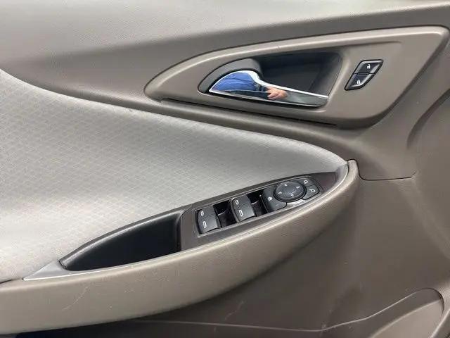 2025 Chevrolet Malibu FWD LS