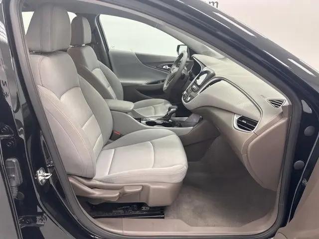 2025 Chevrolet Malibu FWD LS