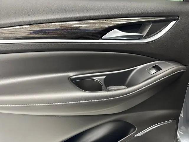2021 Buick Enclave AWD Avenir