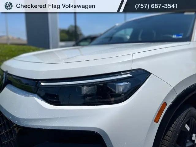 2026 Volkswagen Tiguan SE R-Line Black