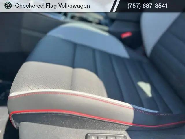 2026 Volkswagen Golf GTI Autobahn