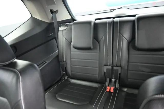 2023 Volkswagen Atlas 3.6L V6 SEL Premium R-Line