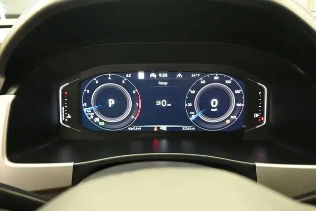 2023 Volkswagen Atlas 3.6L V6 SEL Premium R-Line