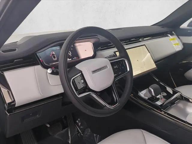 2026 Land Rover Range Rover Sport P360 SE
