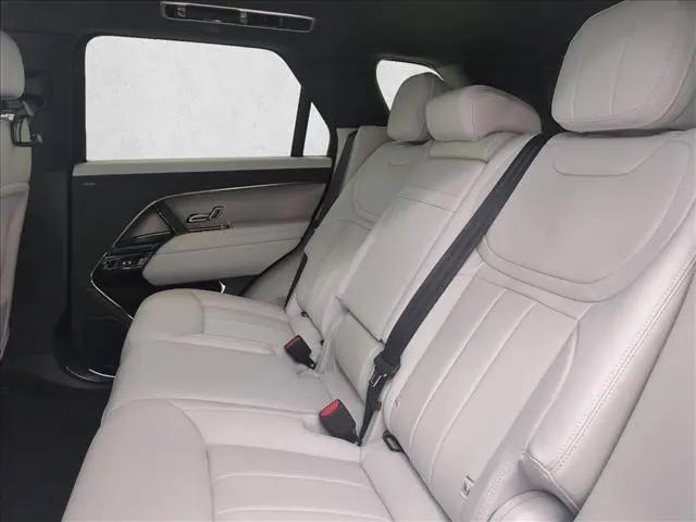 2026 Land Rover Range Rover Sport P360 SE