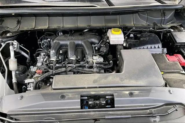 2025 Nissan Pathfinder SL FWD