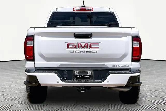 2023 GMC Canyon 4WD Crew Cab Short Box Denali