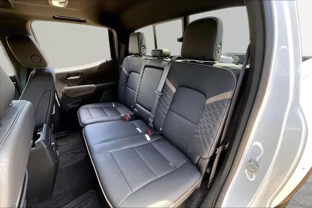2023 GMC Canyon 4WD Crew Cab Short Box Denali