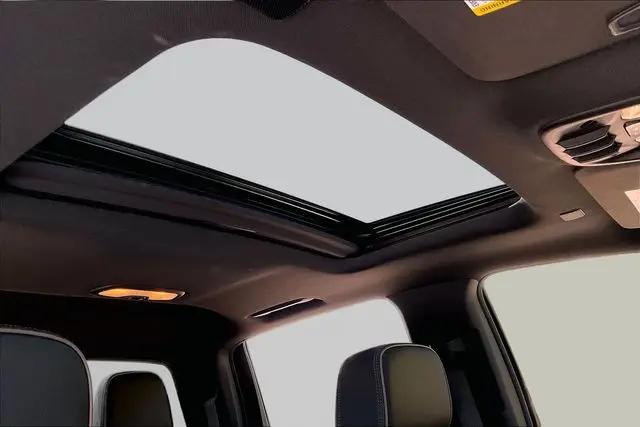2023 GMC Canyon 4WD Crew Cab Short Box Denali