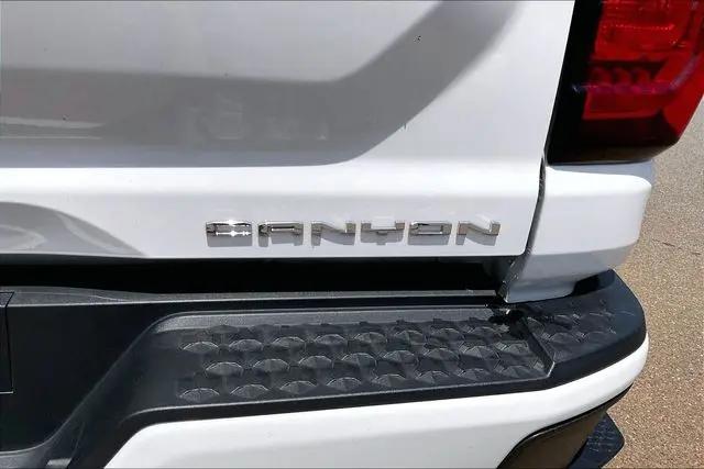 2023 GMC Canyon 4WD Crew Cab Short Box Denali