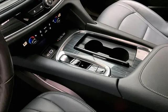 2022 Buick Enclave FWD Essence