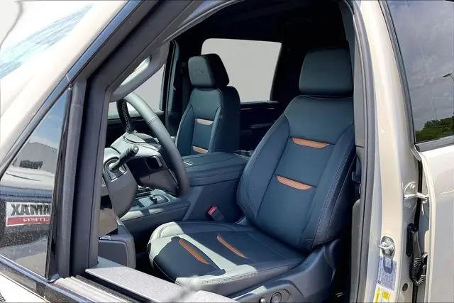 2026 GMC Sierra 2500HD Crew Cab, Standard Bed, AT4, 4WD