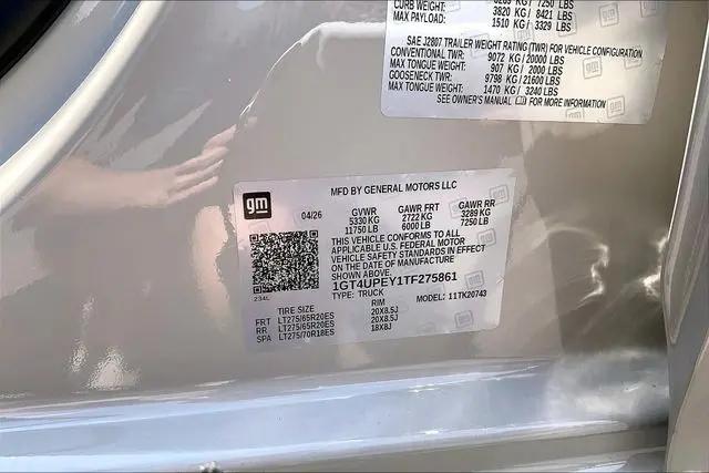 2026 GMC Sierra 2500HD Crew Cab, Standard Bed, AT4, 4WD