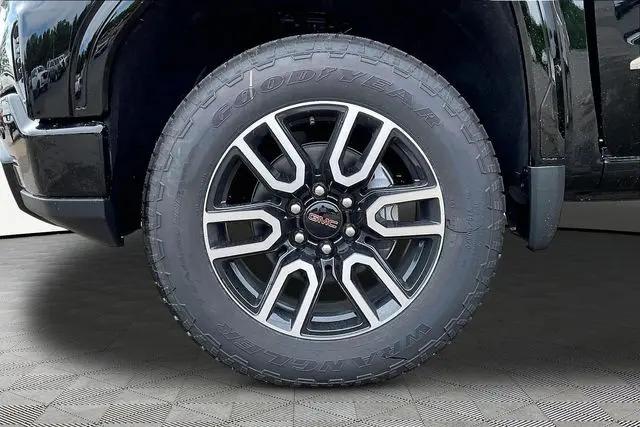 2026 GMC Sierra 1500 Crew Cab, Standard Bed, AT4, 4WD