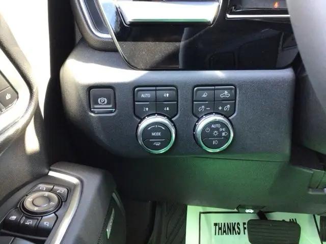 2026 GMC Sierra 2500HD Crew Cab, Standard Bed, SLT, 4WD