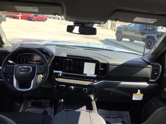 2026 GMC Sierra 2500HD Crew Cab, Standard Bed, SLT, 4WD