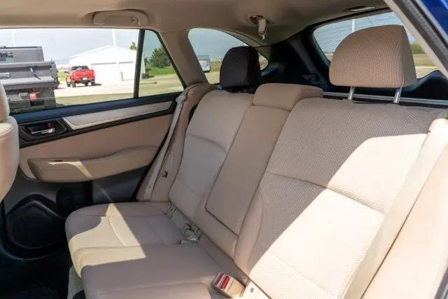 2016 Subaru Outback 2.5i Premium