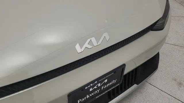 2024 Kia EV6 Light Long Range