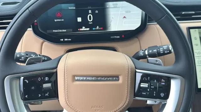 2026 Land Rover Range Rover P530 SE 7 Seat