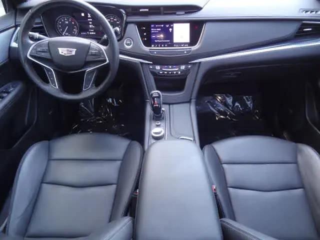2025 Cadillac XT5 FWD Premium Luxury