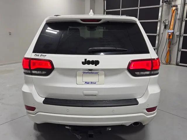 2020 Jeep Grand Cherokee Altitude 4x2