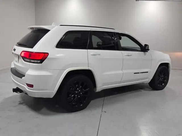 2020 Jeep Grand Cherokee Altitude 4x2