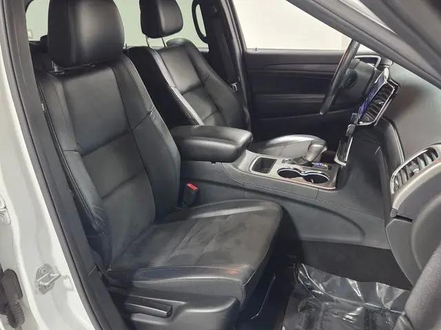 2020 Jeep Grand Cherokee Altitude 4x2