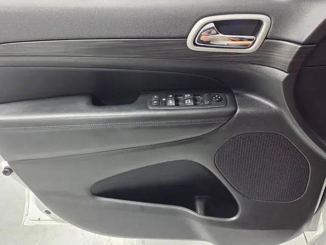 2020 Jeep Grand Cherokee Altitude 4x2
