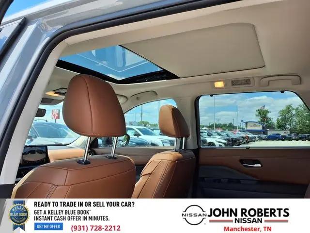 2026 Nissan Pathfinder Platinum