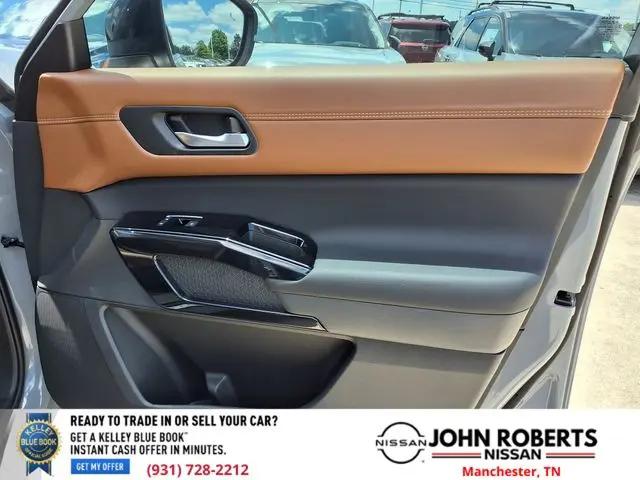 2026 Nissan Pathfinder Platinum
