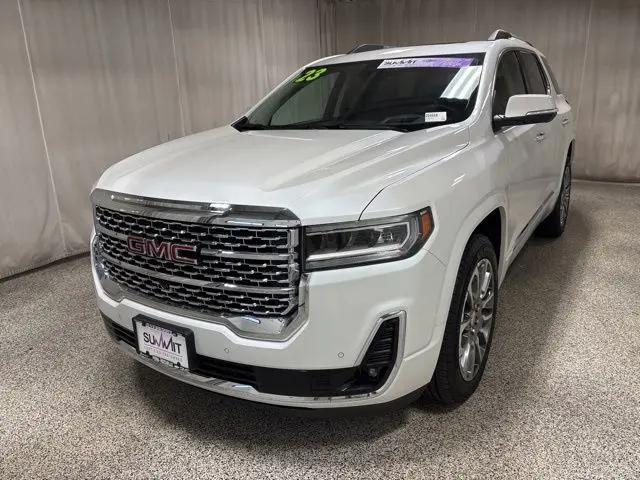 2023 GMC Acadia AWD Denali