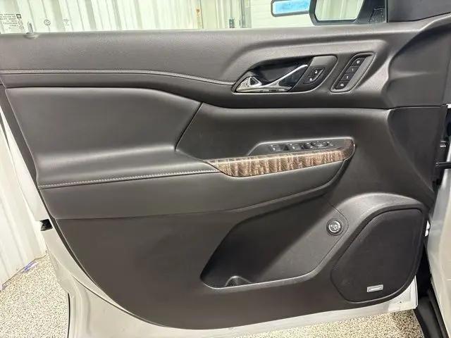 2023 GMC Acadia AWD Denali