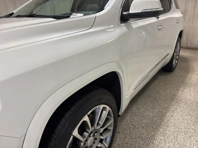 2023 GMC Acadia AWD Denali