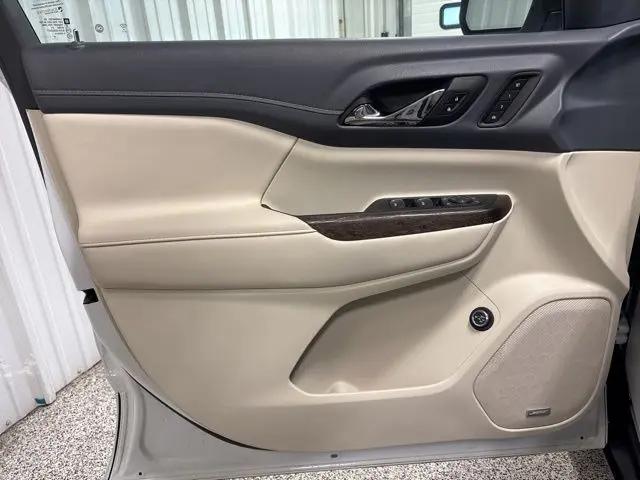 2023 GMC Acadia AWD Denali
