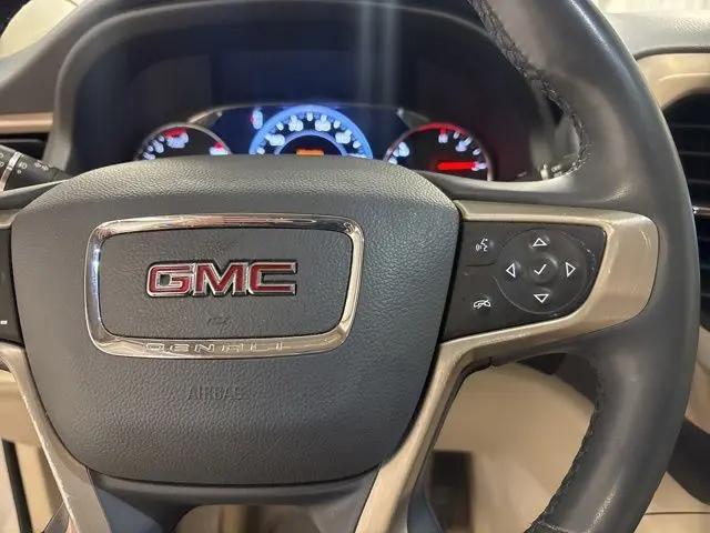 2023 GMC Acadia AWD Denali