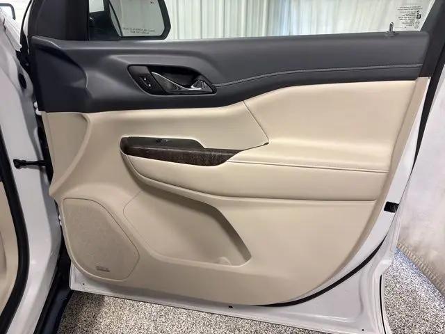 2023 GMC Acadia AWD Denali