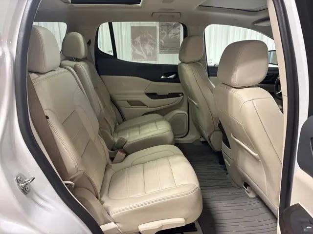 2023 GMC Acadia AWD Denali